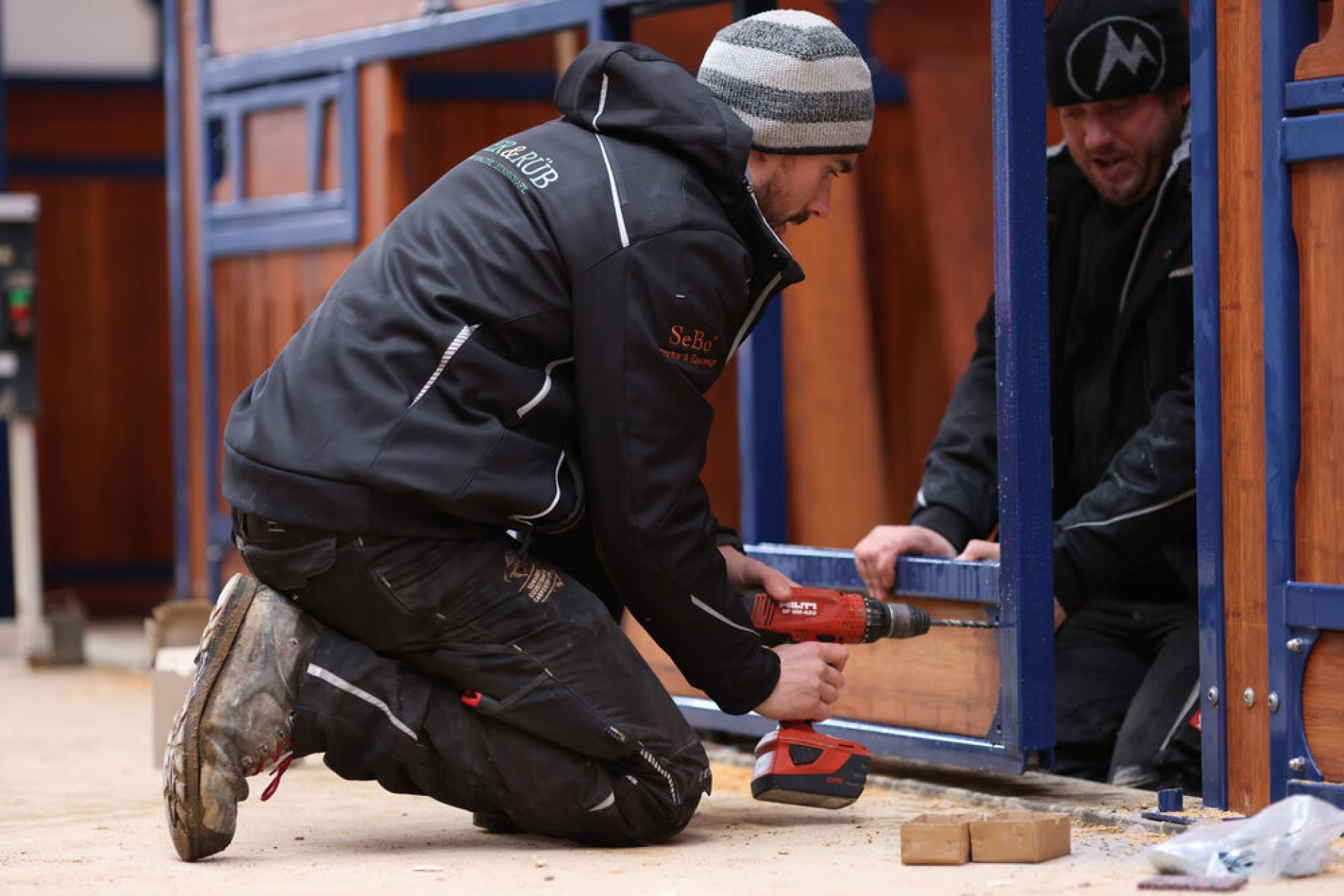 Carrière de monteur d'équipements d'écurie